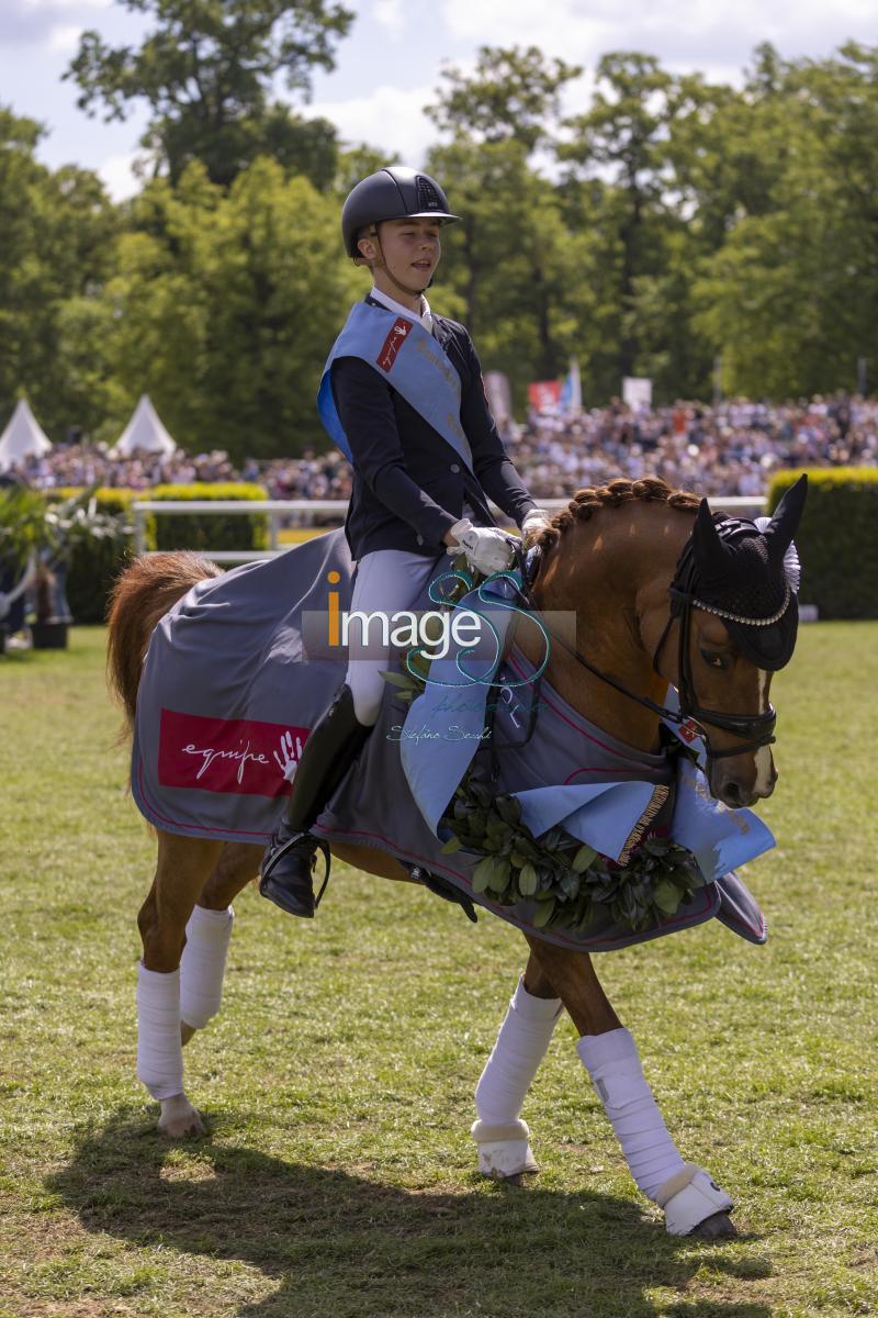 dressage PrizeGiving_Hamburg_20240512_SS350660.jpg